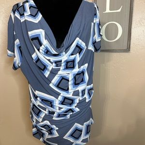 XL New York and Company top